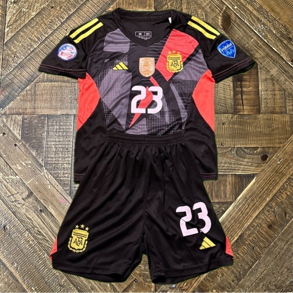 Argentina 2024 Goalkeeper Dibu E.Martinez Copa America champions kids set
